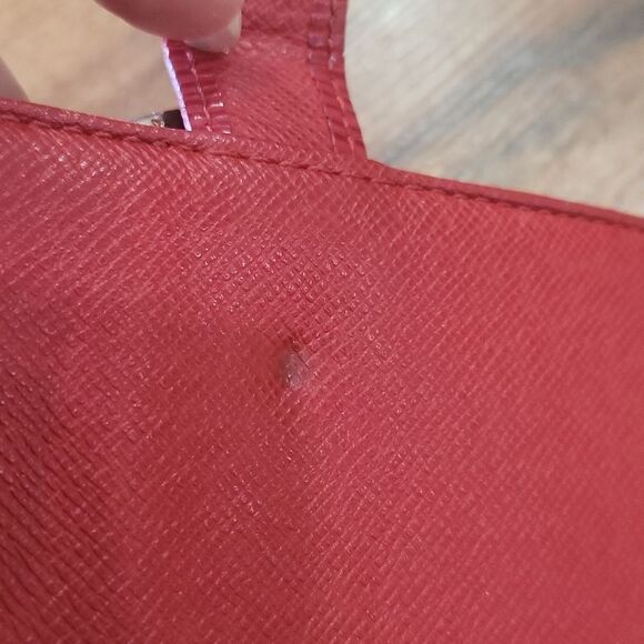 EUC Authentic LV Red Epi Bifold Wallet - Picture 9 of 15